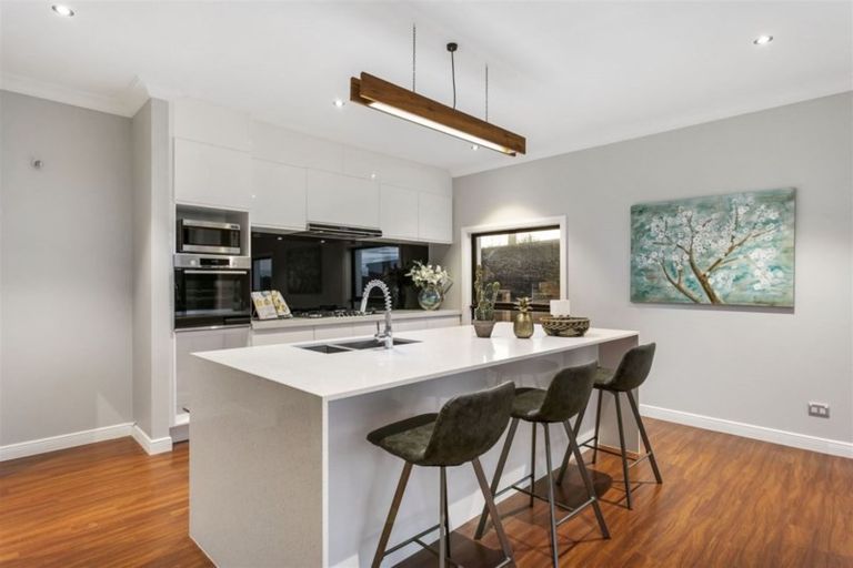 Photo of property in 137 West Hoe Heights, Orewa, 0931