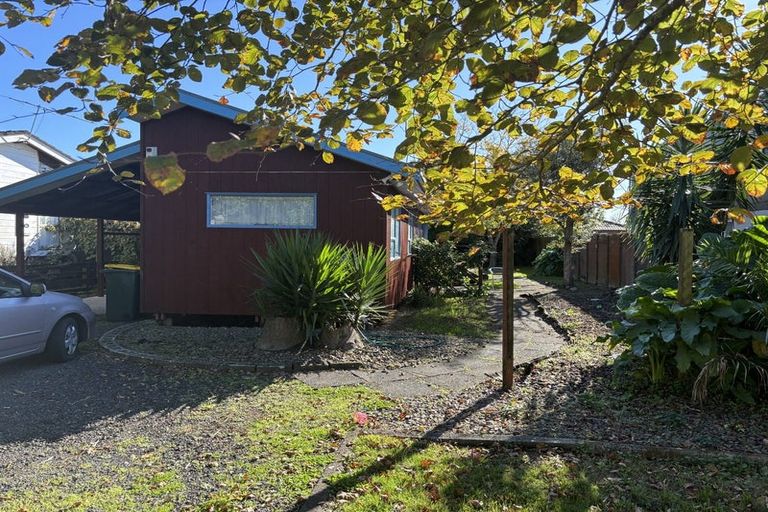 Photo of property in 116e Sandspit Road, Waiuku, 2123
