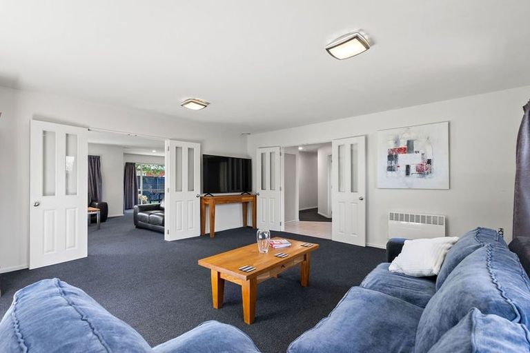 Photo of property in 6 Rawei Place, Harewood, Christchurch, 8051