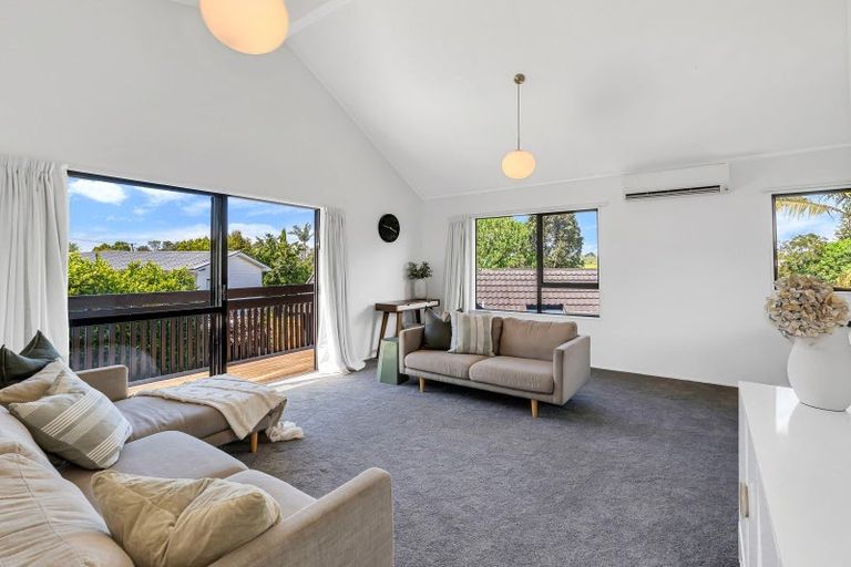 Photo of property in 2/105 Moa Road, Point Chevalier, Auckland, 1022