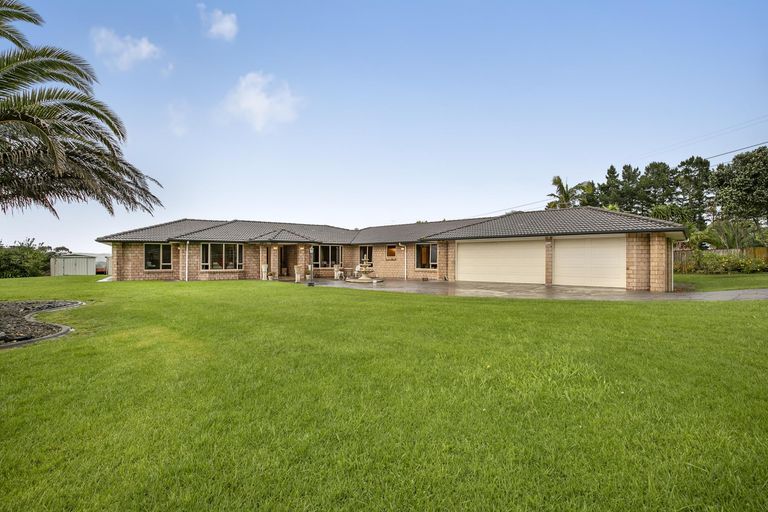 Photo of property in 167 Polo Prince Drive, Alfriston, Auckland, 2105