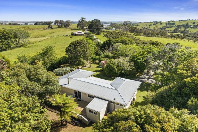 Photo of property in 79 Marsh Road, Wharehine, Wellsford, 0977