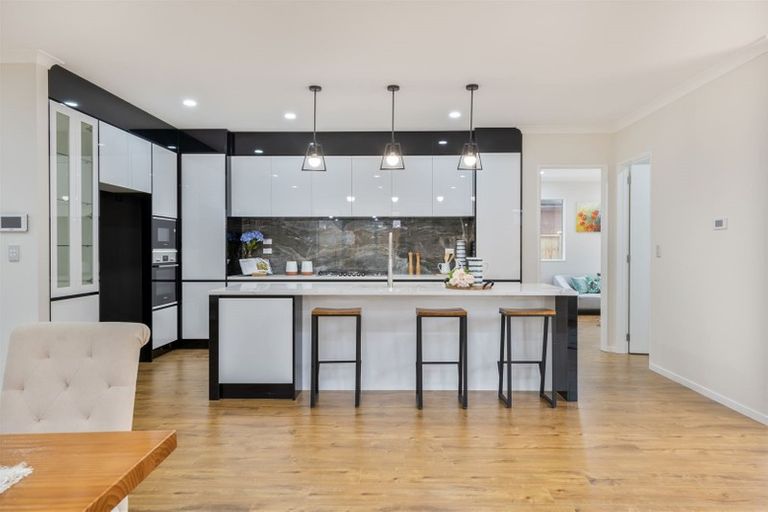 Photo of property in 91 Tir Conaill Avenue, Flat Bush, Auckland, 2019
