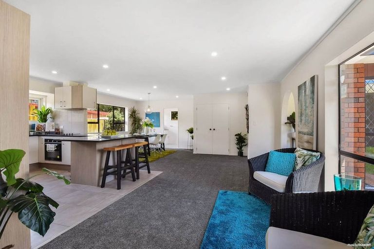 Photo of property in 6 Millhouse Drive, Northpark, Auckland, 2013