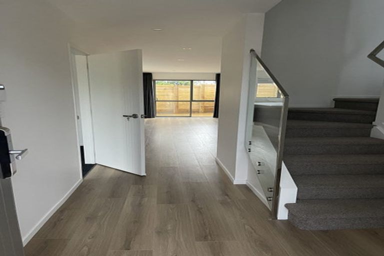 Photo of property in 1 Kokonga Lane, Silverdale, 0932