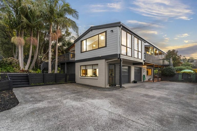 Photo of property in 32 Mcdowell Crescent, Hillcrest, Auckland, 0627