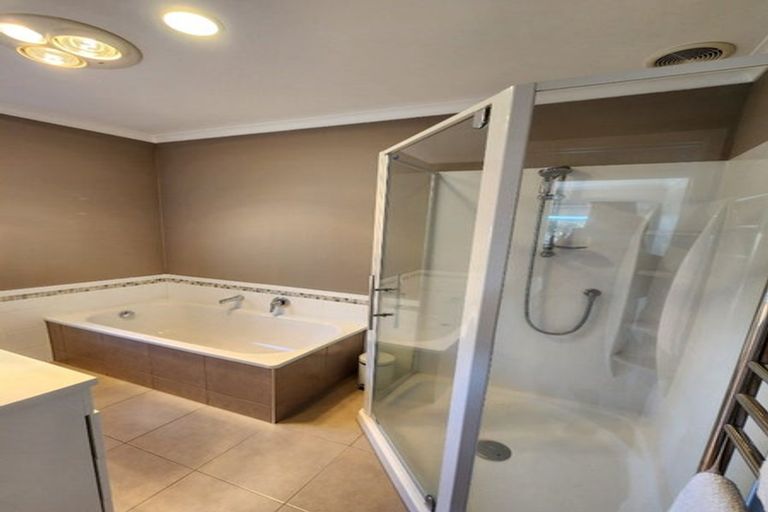 Photo of property in 109 Burswood Drive, Burswood, Auckland, 2013