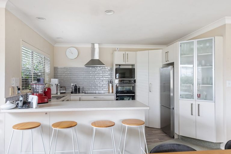 Photo of property in 16a Goods Road, Otumoetai, Tauranga, 3110