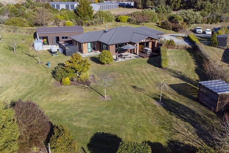 Photo of property in 500 Kinloch Road, Kinloch, Taupo, 3377