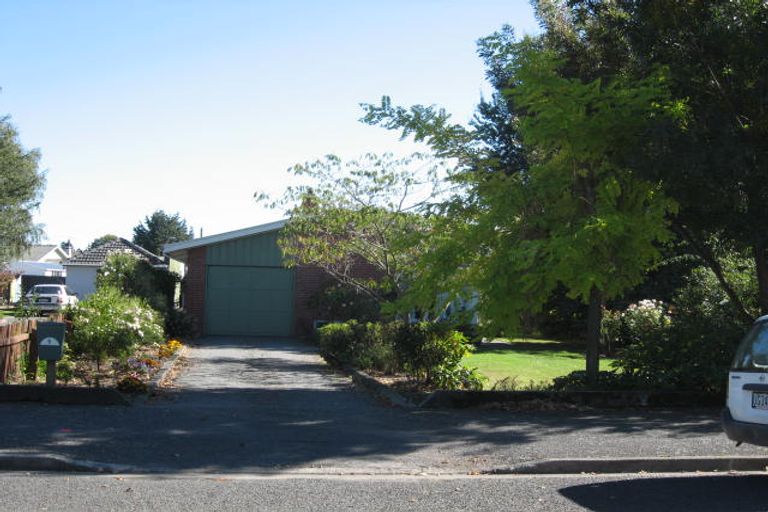 Photo of property in 9 Oak Grove, Ashburton, 7700