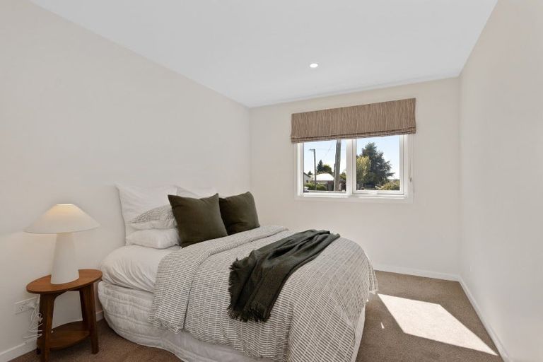 Photo of property in 43 Wai-iti Terrace, Burnside, Christchurch, 8052