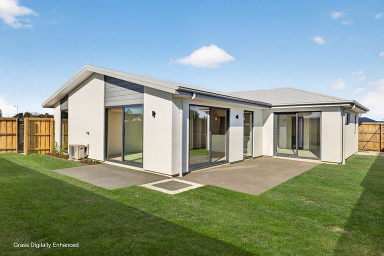 Photo of property in 31 Hanmer Crescent, Rangiora, 7400