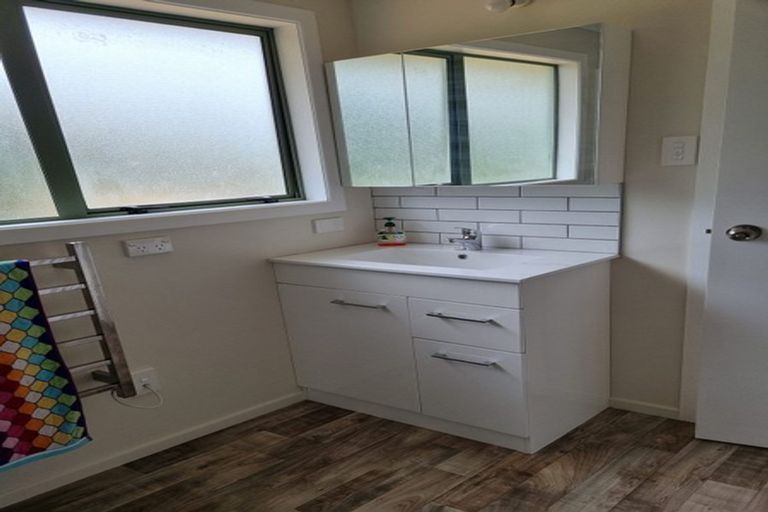 Photo of property in 21 Mariner Cove Road, Tinopai, Matakohe, 0593