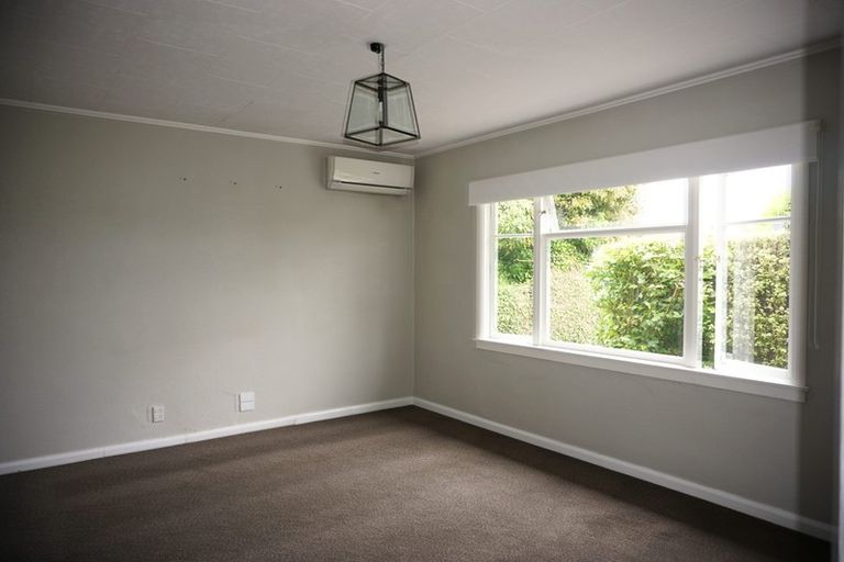 Photo of property in 19 East Street, Terrace End, Palmerston North, 4410