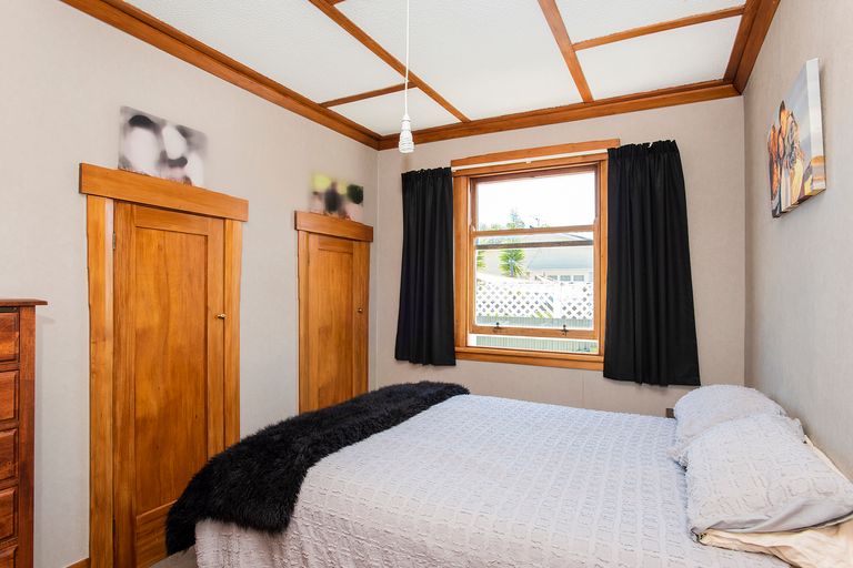 Photo of property in 25 Cook Street, Te Hapara, Gisborne, 4010