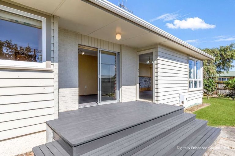 Photo of property in 32 Parsons Avenue, Levin, 5510
