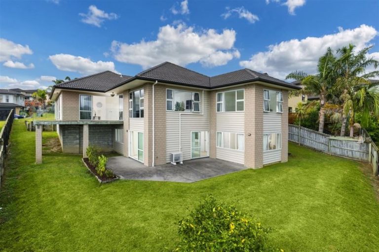 Photo of property in 13 Leafield Crescent, Henderson, Auckland, 0612