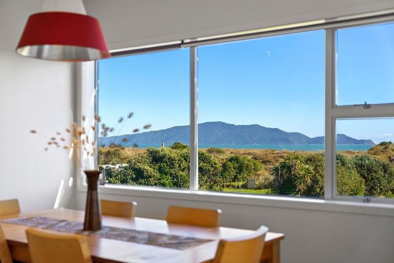 Photo of property in 114 Paetawa Road, Peka Peka, Waikanae, 5391