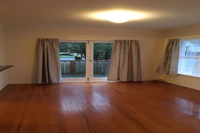 Photo of property in 1/12 Fifeshire Street, Hauraki, Auckland, 0622