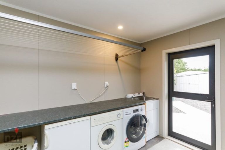 Photo of property in 24 Paradise Avenue, Feilding, 4775