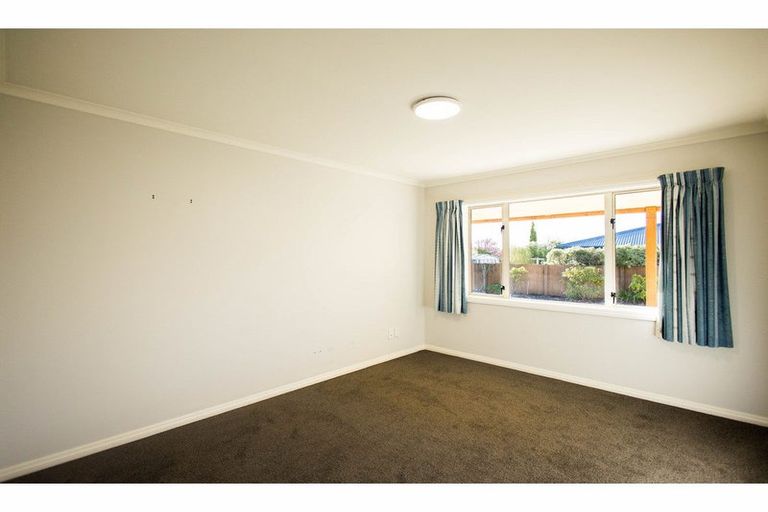 Photo of property in 4 Chateau Close, Gleniti, Timaru, 7910