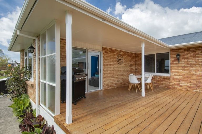 Photo of property in 20 Donovan Street, Te Puke, 3119