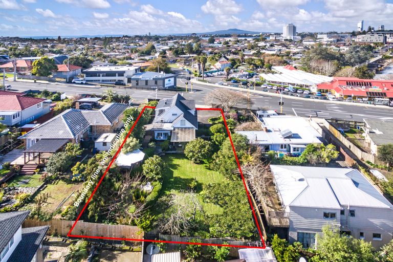 Photo of property in 8 Forrest Hill Road, Forrest Hill, Auckland, 0620