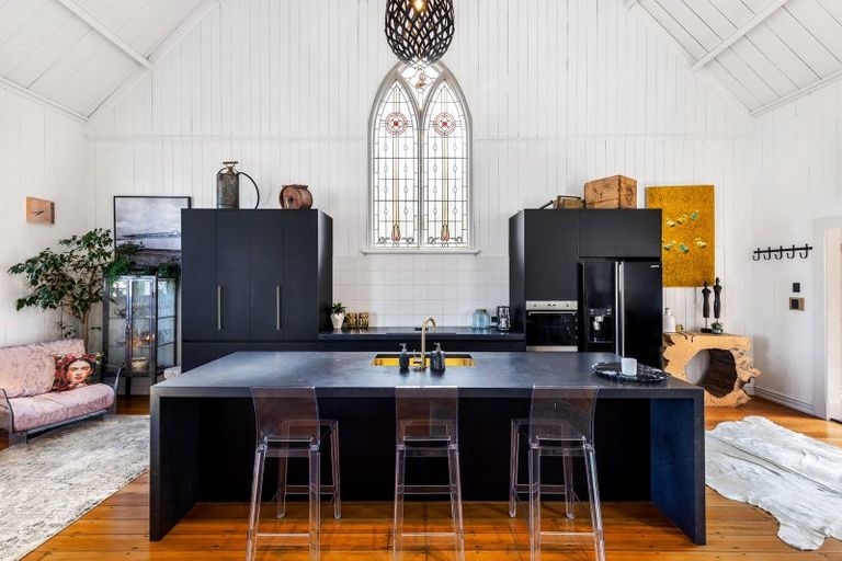 Photo of property in 95a Calliope Road, Stanley Point, Auckland, 0624