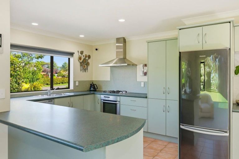 Photo of property in 3 Westpeak Way, Otaki, 5512