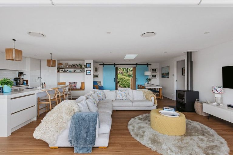 Photo of property in 10 Josephine Place, Omokoroa, 3114