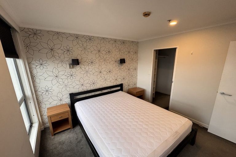 Photo of property in Terrace Heights Apartments, 14d/163 The Terrace, Wellington Central, Wellington, 6011