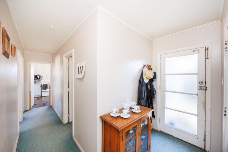 Photo of property in 17 Sefton Avenue, Highbury, Palmerston North, 4412