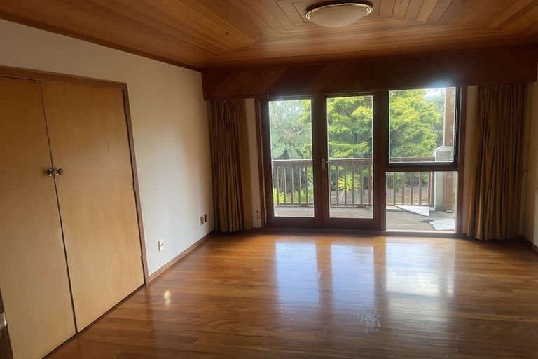 Photo of property in 71 Opanuku Road, Henderson Valley, Auckland, 0612