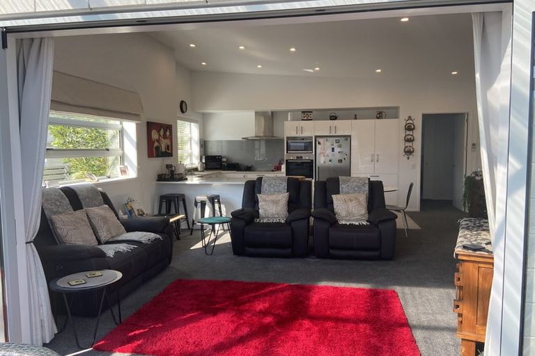 Photo of property in 16 Vanita Drive, Whitianga, 3510