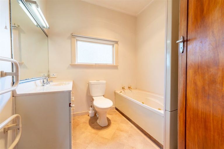 Photo of property in 204 Douglas Street, Highfield, Timaru, 7910