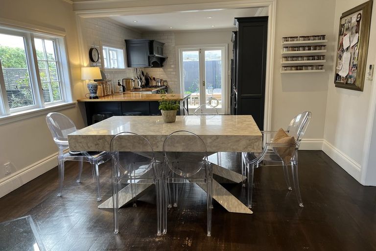 Photo of property in 2/2 Calliope Road, Devonport, Auckland, 0624