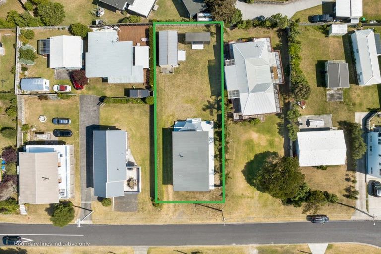 Photo of property in 620 Ocean Road, Whangamata, 3620