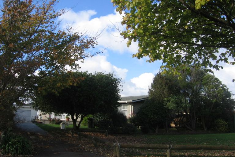 Photo of property in 7 Otaki Place, Westbrook, Palmerston North, 4412