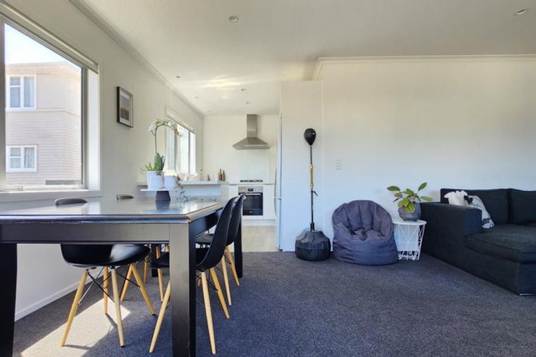 Photo of property in 4b Rahui Street, Strathmore Park, Wellington, 6022