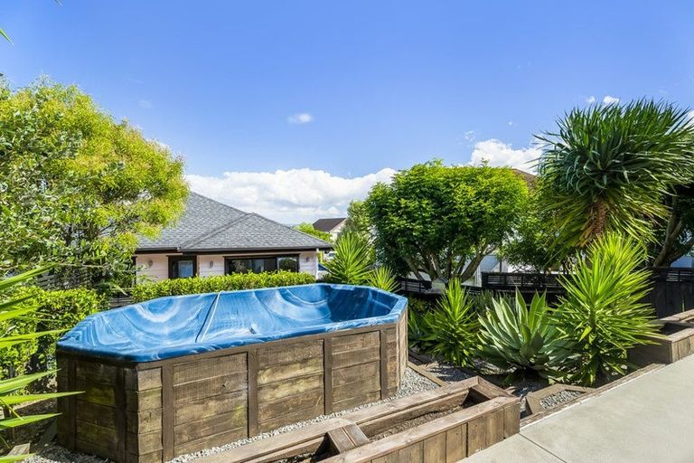 Photo of property in 30 Midshipman Court, Gulf Harbour, Whangaparaoa, 0930
