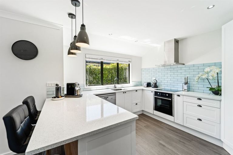 Photo of property in 7 Cascaden Road, Gulf Harbour, Whangaparaoa, 0930