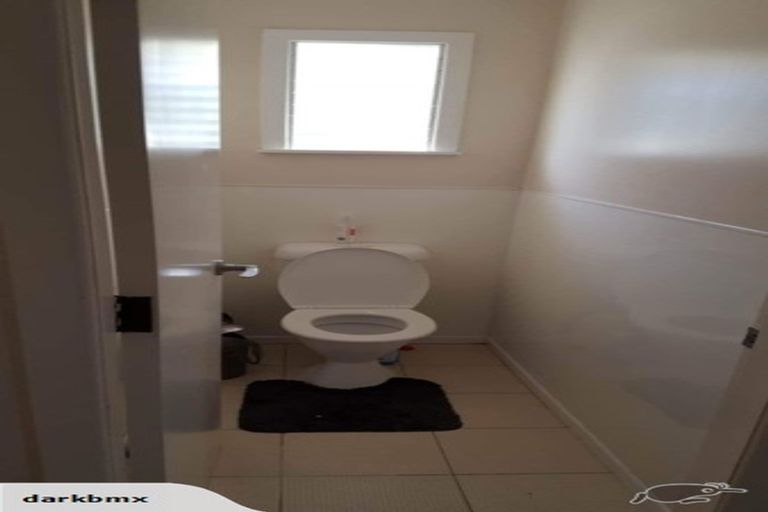 Photo of property in 77 Reeves Road, Pakuranga, Auckland, 2010