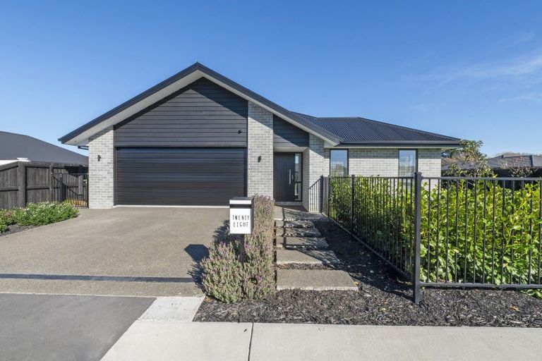 Photo of property in 28 Lunn Crescent, Leeston, 7632