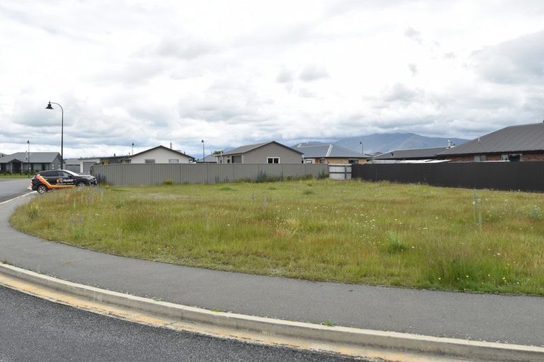 Photo of property in 2 Greenfield Place, Twizel, 7901