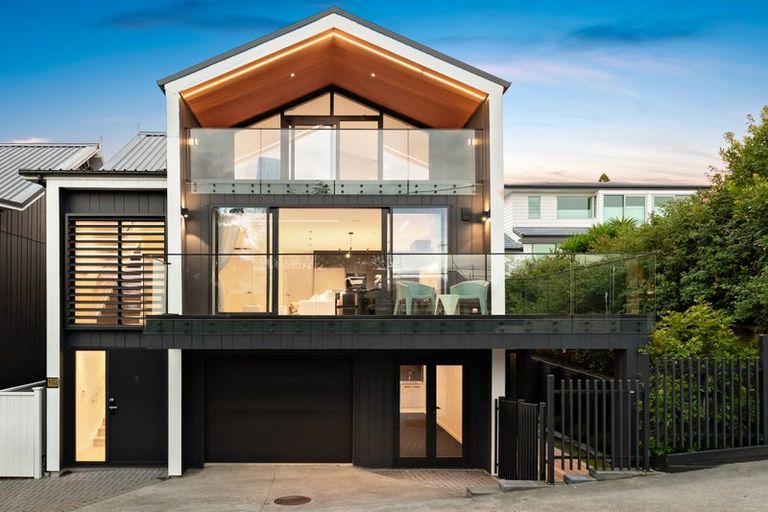 Photo of property in 47d Hastings Road, Mairangi Bay, Auckland, 0630