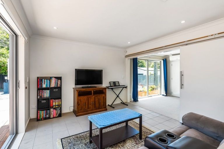 Photo of property in 185 Te Moana Road, Waikanae, 5036
