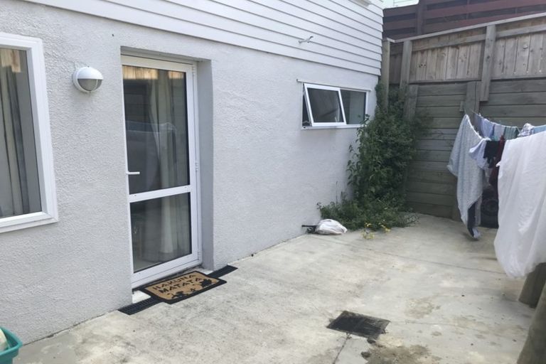 Photo of property in 32 Lynda Avenue, Paparangi, Wellington, 6037