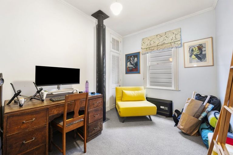 Photo of property in 94 Pirie Street, Mount Victoria, Wellington, 6011