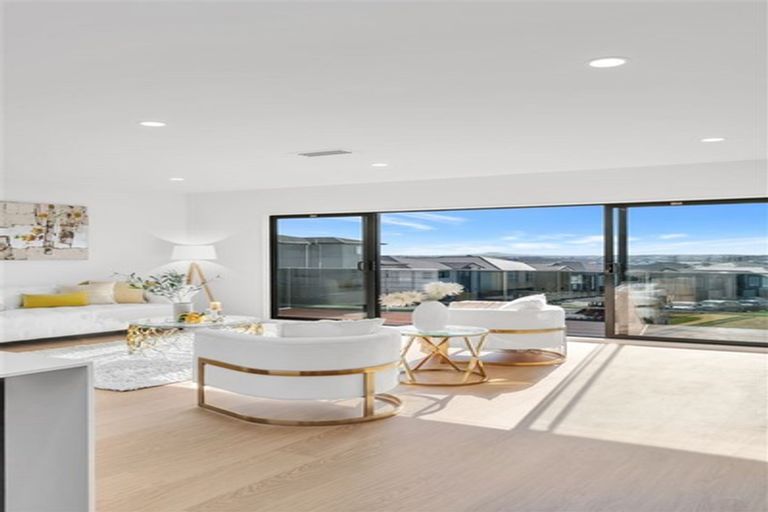 Photo of property in 3 Rakiraki Place, Flat Bush, Auckland, 2019