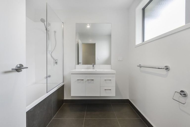 Photo of property in 14b Greenock Road, Ranui, Auckland, 0612